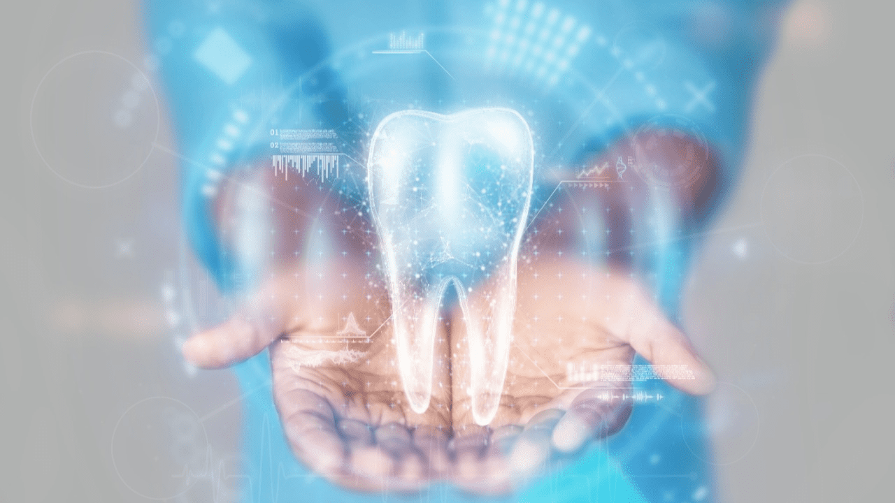 Digital Tooth in hand